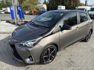 Toyota Yaris III Hatchback 5d Facelifting 2017 1.5 Dual VVT-iE 111KM 2017