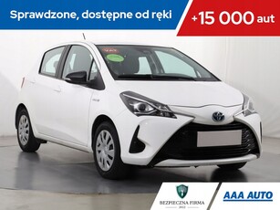 Toyota Yaris III Hatchback 5d Facelifting 2017 1.5 Hybrid 100KM 2018