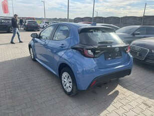 Toyota Yaris IV 2021