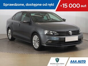 Volkswagen Jetta VI Sedan Facelifting 1.4 TSI 125KM 2015