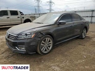 Volkswagen Passat 2.0 benzyna 2018r. (ELGIN)