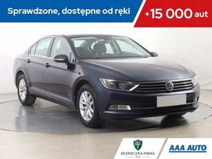 Volkswagen Passat B8 Limousine 1.4 TSI ACT 150KM 2015