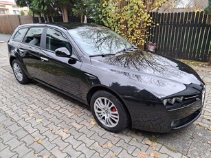 Alfa Romeo 159