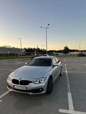 BMW Seria 3 320i