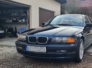 BMW Seria 3 320i