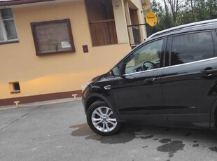 Ford Kuga 2019 180 km napęd AWD