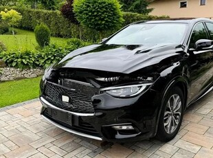 Infiniti Q30