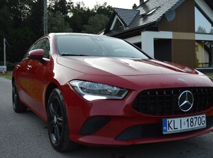 Mercedes-Benz CLA 180 d Shooting Brake 7G-DCT