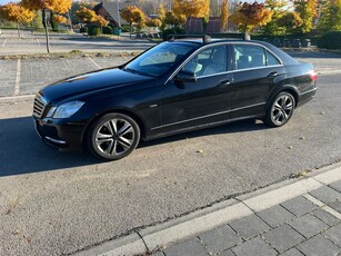 Mercedes-Benz Klasa E 220 CDI BlueEff Elegance