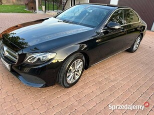 Mercedes-Benz Klasa E 220 d 9G-TRONIC