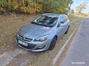 Opel Astra 2012