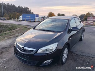 Opel Astra J 1.4 benzyna