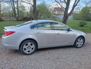 Opel Insignia 1.8 Design Edition