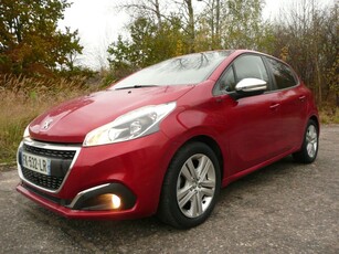 Peugeot 208 PureTech 82 Stop & Start Signature