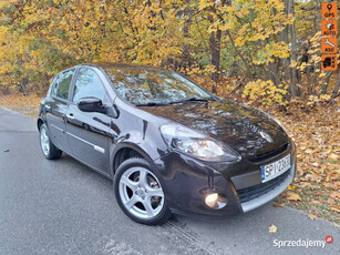 Renault Clio Dynamique-Black&White III (2005-2012)