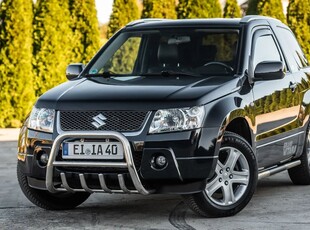 Suzuki Grand Vitara 1.6 Black&White