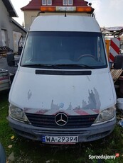 Syndyk sprzeda MERCEDES BENZ 208DD 35C WA 29394