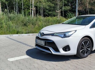 Toyota Avensis 2.0 D-4D Premium