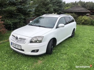 Toyota Avensis 2009r