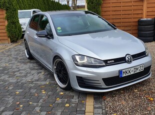 Volkswagen Golf VII 2.0 TDI BMT GTD