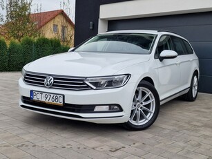 Volkswagen Passat B8 bezwypadkowy *NAVI* klimatornic 3 strefowy *keyless