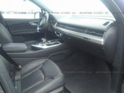 Audi Q7 2018, 2.0L, 4x4, uszkodzony bok