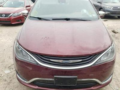 Chrysler Pacifica 2018, 3.6L hybryda, po gradobiciu