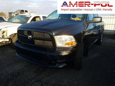 Dodge RAM 2012, 5.7L, 1500 ST, porysowany lakier