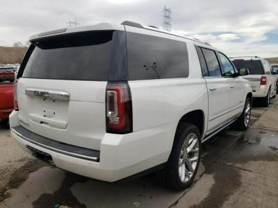 GMC Yukon 2020, 6.2L, 4x4, porysowany lakier