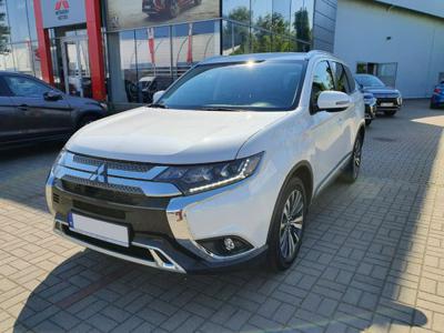 Mitsubishi Outlander nie wybrano wersji Intense Plus 4WD