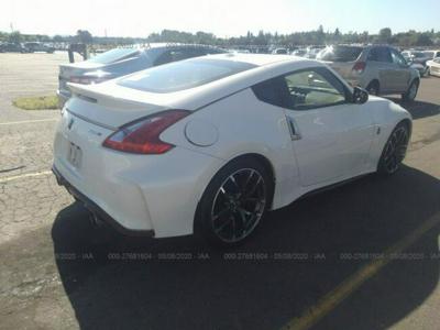 Nissan 370 Z 2016, 3.7L, uszkodzone zawieszenie