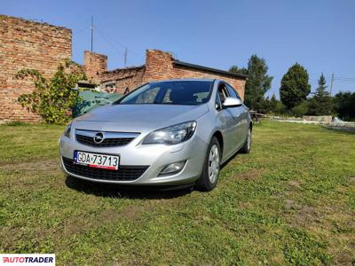 Opel Astra 1.7 diesel 130 KM 2013r.