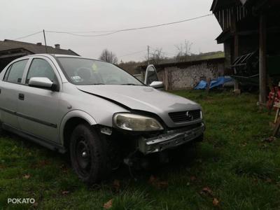 Opel astra 1.8 benzyna 115 km