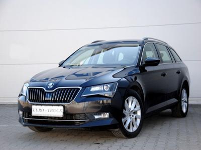 Używane Skoda Superb - 111 900 PLN, 153 000 km, 2019