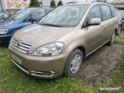 Toyota Avensis Verso minivan 7 osobowy