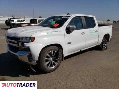 Chevrolet Silverado 5.0 benzyna 2019r. (FRESNO)