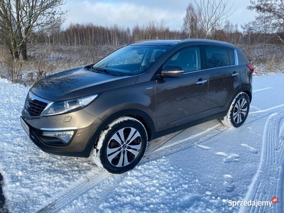 KIA SPORTAGE AWD /bogate wyposażenie / automat / xenon / naw