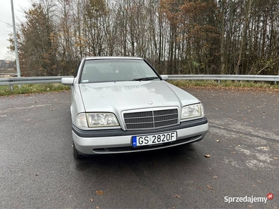 Mercedes C180 W202