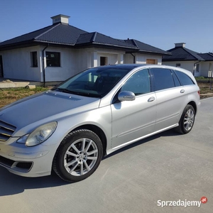 Mercedes W251 320 4×4 6-osobowy