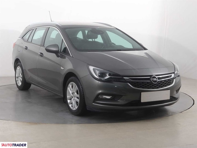 Opel Astra 1.6 108 KM 2017r. (Piaseczno)