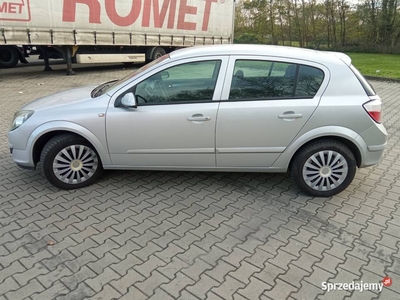 Opel Astra H 2005 1.6 B 1 właściciel w kraju