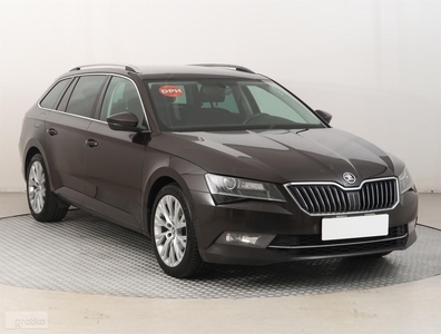 Skoda Superb III , Serwis ASO, 187 KM, Automat, Navi, Xenon, Bi-Xenon,