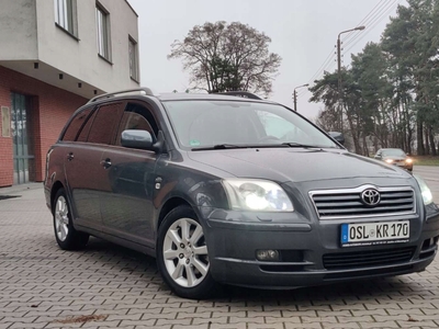 Toyota Avensis II Kombi 2.2 D-4D 177KM 2005