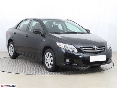 Toyota Corolla 1.4 88 KM 2010r. (Piaseczno)