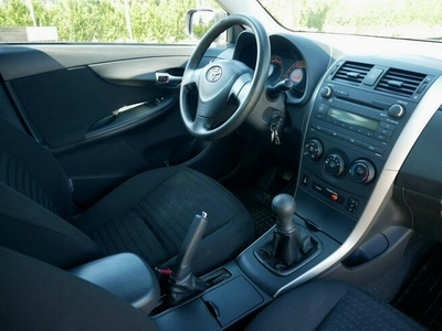 Toyota Corolla 1,4 D-4D 90KM Sedan -Krajowy -1 Właściciel -Zobacz