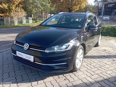 Volkswagen Golf VII Golf VII Variant 1,6TDi Comfort LED Navi 49431+VAT