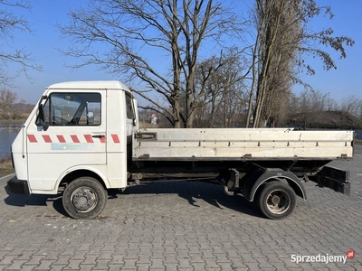 Volkswagen LT40 2.4 Diesel 95KM