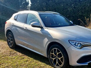 Alfa Romeo Stelvio 2.0 Turbo 16V AT8-Q4 Executive