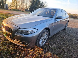 BMW Seria 5 535i xDrive Touring Luxury Line