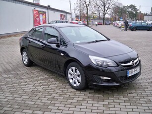 Opel Astra IV 1.4 T Active